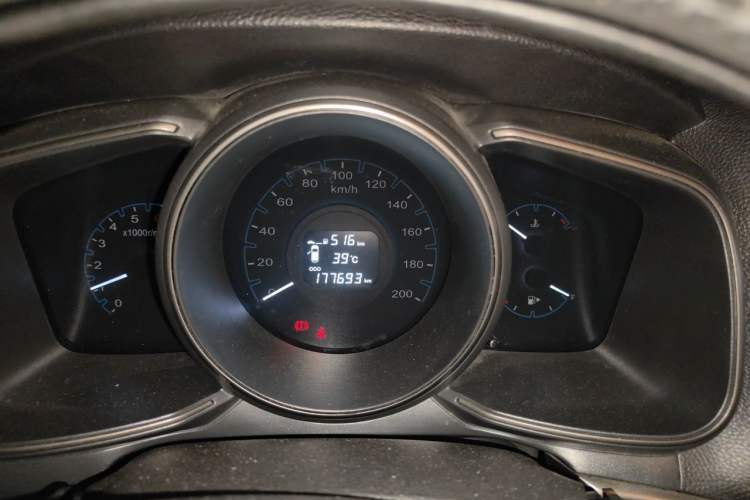 Used CHANGAN OSHAN CX70 2016 1.6L Manual Luxury Model Instrument Cluster