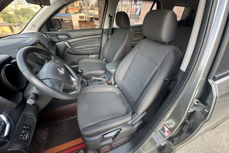 Used CHANGAN OSHAN CX70 2016 1.6L Manual Sport Model Interior 2