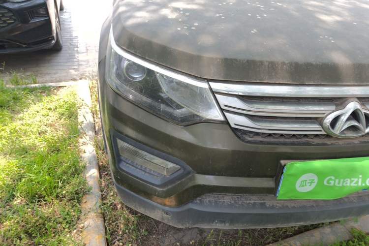 Used CHANGAN OSHAN CX70 2016 1.6L Manual Luxury Model Right Front Headlight