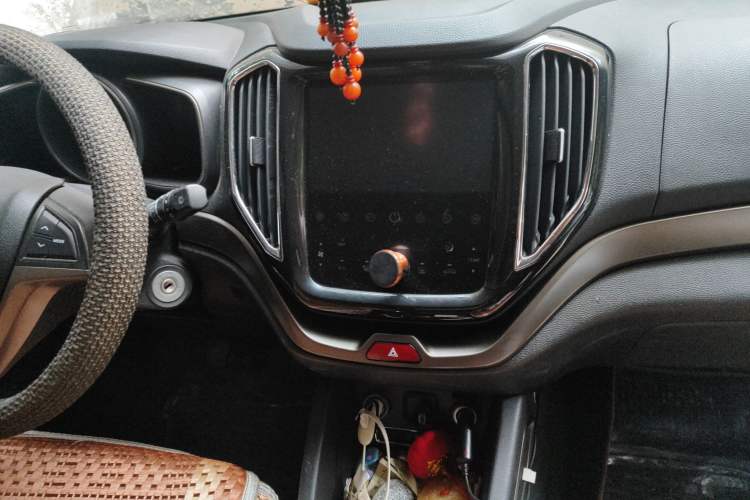 Used CHANGAN OSHAN CX70 2016 1.6L Manual Luxury Model Audio And AC Panel