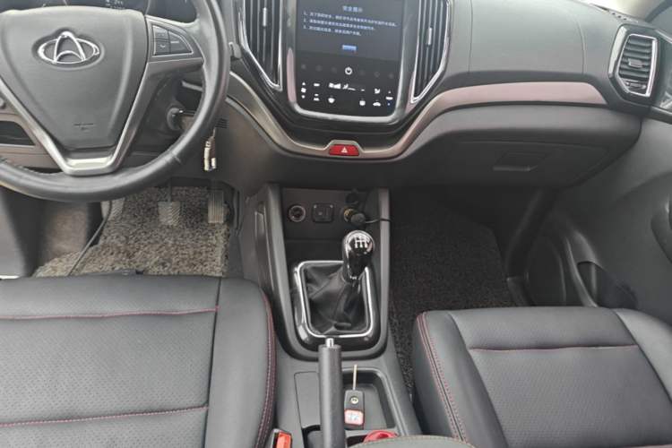 Used CHANGAN OSHAN CX70 2016 1.6L Manual Comfort Model Audio And AC Panel