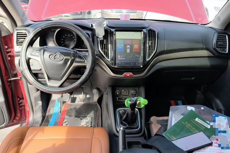 Used CHANGAN OSHAN CX70 2016 1.6L Manual Smart Connect Version Center Console