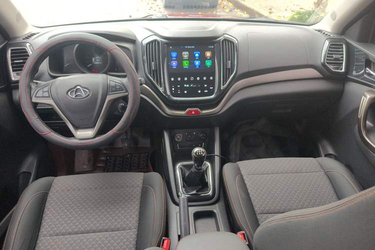 Used CHANGAN OSHAN CX70 2016 1.6L Manual Sport Model Center Console