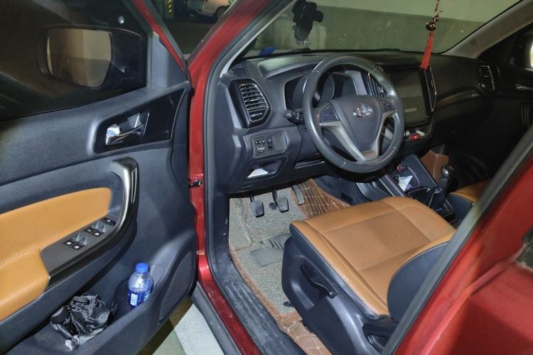 Used CHANGAN OSHAN CX70 2016 1.6L Manual Luxury Model Driver Seat
