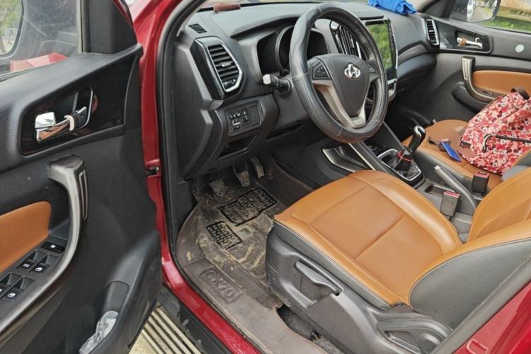 Used CHANGAN OSHAN CX70 2016 1.6L Manual Luxury Model Driver Seat