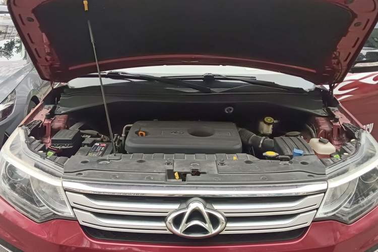 Used CHANGAN OSHAN CX70 2016 1.6L Manual Luxury Model Engine Bay