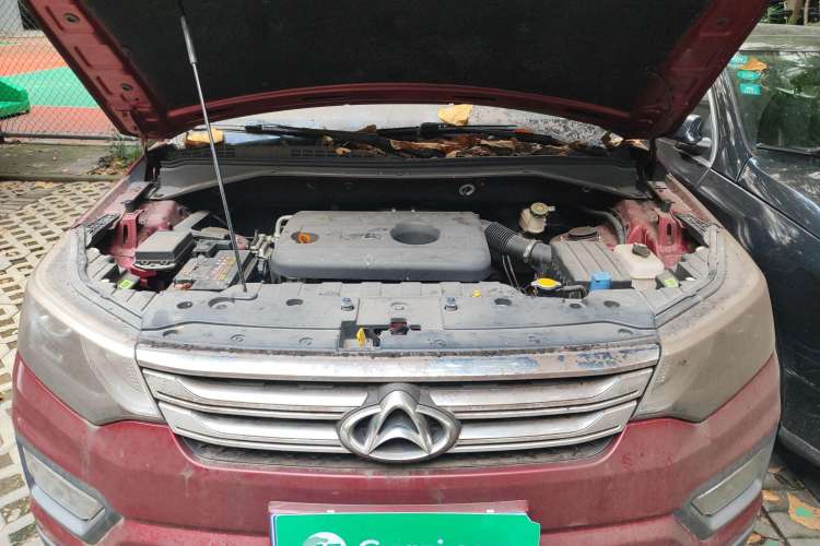 Used CHANGAN OSHAN CX70 2016 1.6L Manual Luxury Model Engine Bay