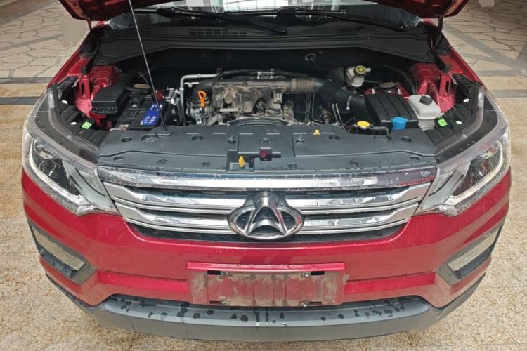 Used CHANGAN OSHAN CX70 2016 1.6L Manual Luxury Model Engine Bay
