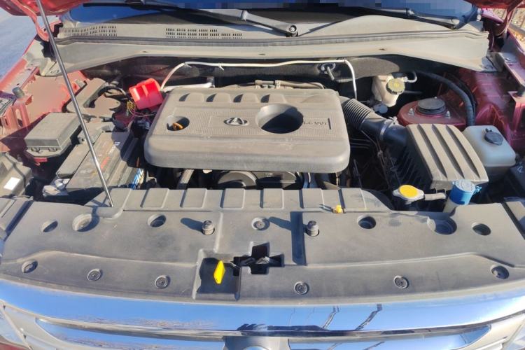 Used CHANGAN OSHAN CX70 2016 1.6L Manual Comfort Model Engine Bay
