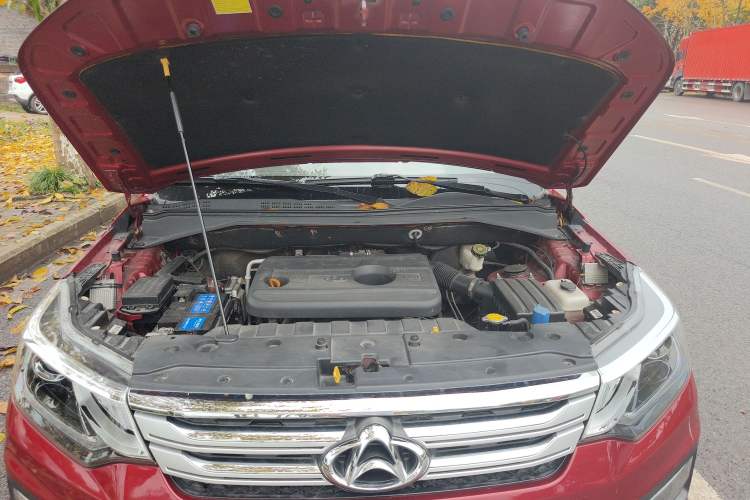Used CHANGAN OSHAN CX70 2016 1.6L Manual Sport Model Engine Bay