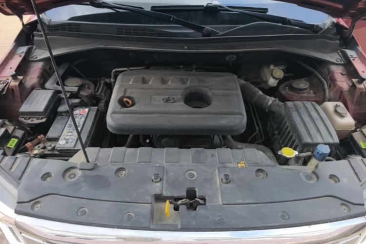 Used CHANGAN OSHAN CX70 2016 1.6L Manual Luxury Model Engine Bay
