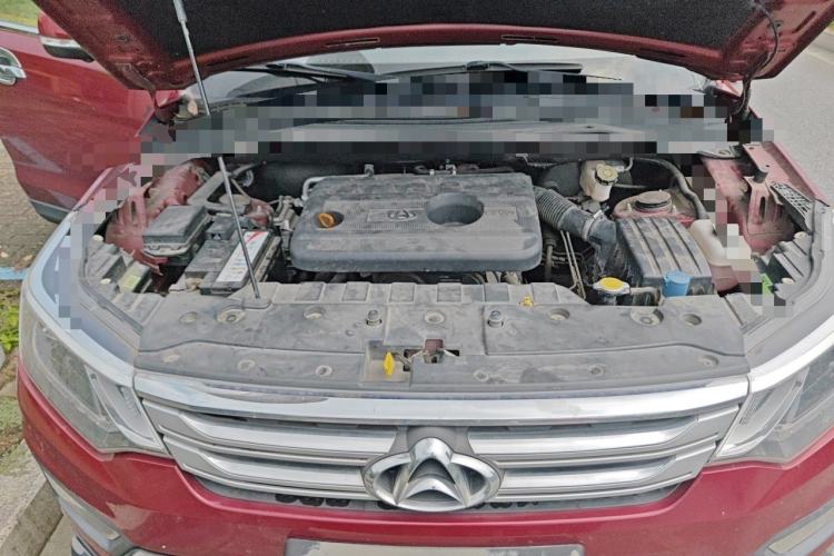 Used CHANGAN OSHAN CX70 2016 1.6L Manual Luxury Model Engine Bay