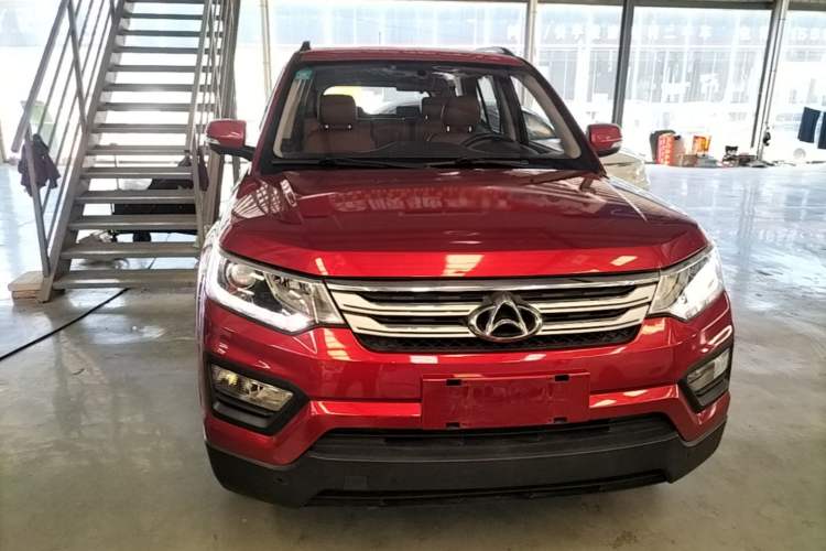 Used CHANGAN OSHAN CX70 2016 1.6L Manual Luxury Model Front