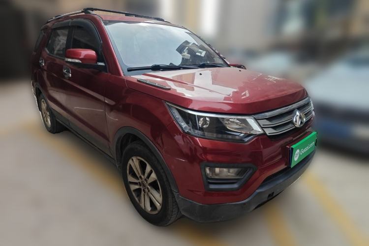 Used CHANGAN OSHAN CX70 2016 1.6L Manual Luxury Model Front Right 45 Deg