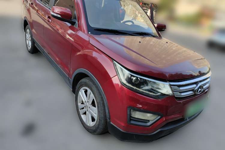 Used CHANGAN OSHAN CX70 2016 1.6L Manual Comfort Model Front Right 45 Deg
