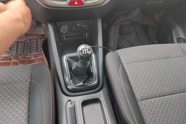 Used CHANGAN OSHAN CX70 2016 1.6L Manual Sport Model Gear Lever
