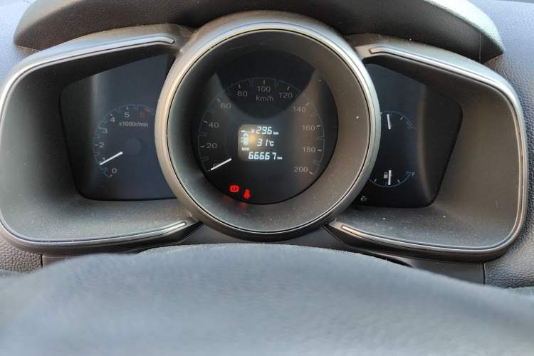 Used CHANGAN OSHAN CX70 2016 1.6L Manual Comfort Model Instrument Cluster