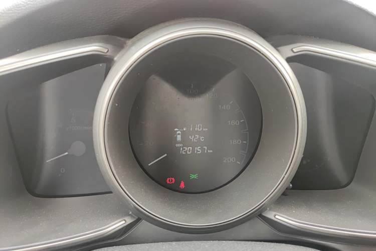 Used CHANGAN OSHAN CX70 2016 1.6L Manual Luxury Model Instrument Cluster