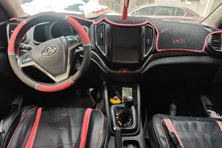 Used CHANGAN OSHAN CX70 2016 1.6L Manual Luxury Model Interior 2