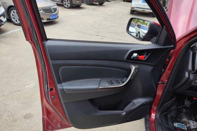 Used CHANGAN OSHAN CX70 2016 1.6L Manual Comfort Model Left Front Door Interior