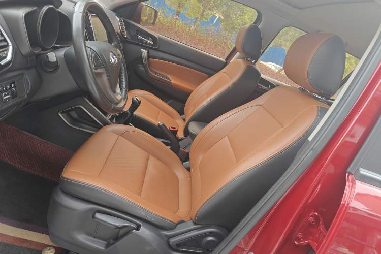 Used CHANGAN OSHAN CX70 2016 1.6L Manual Luxury Model Left Front Seat