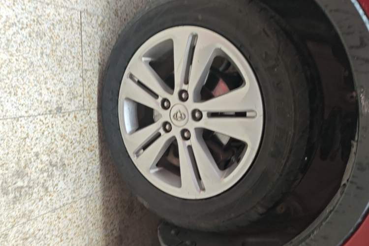 Used CHANGAN OSHAN CX70 2016 1.6L Manual Luxury Model Left Front Wheel Hub