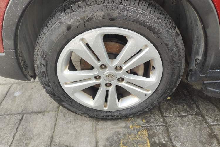 Used CHANGAN OSHAN CX70 2016 1.6L Manual Luxury Model Left Front Wheel Hub