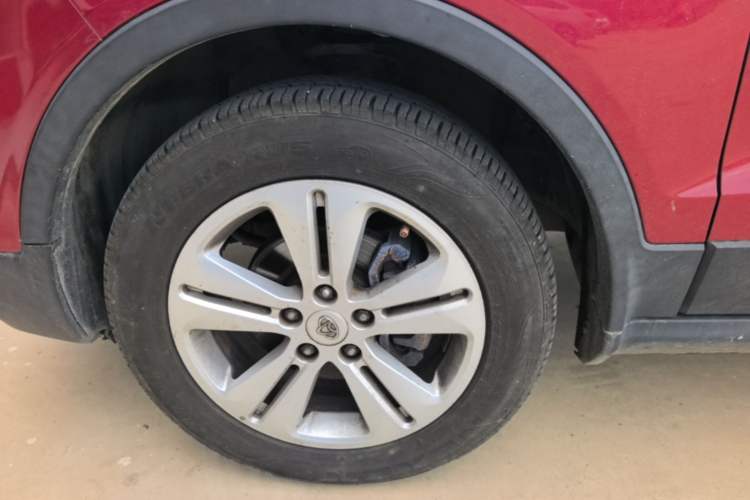 Used CHANGAN OSHAN CX70 2016 1.6L Manual Luxury Model Left Front Wheel Hub