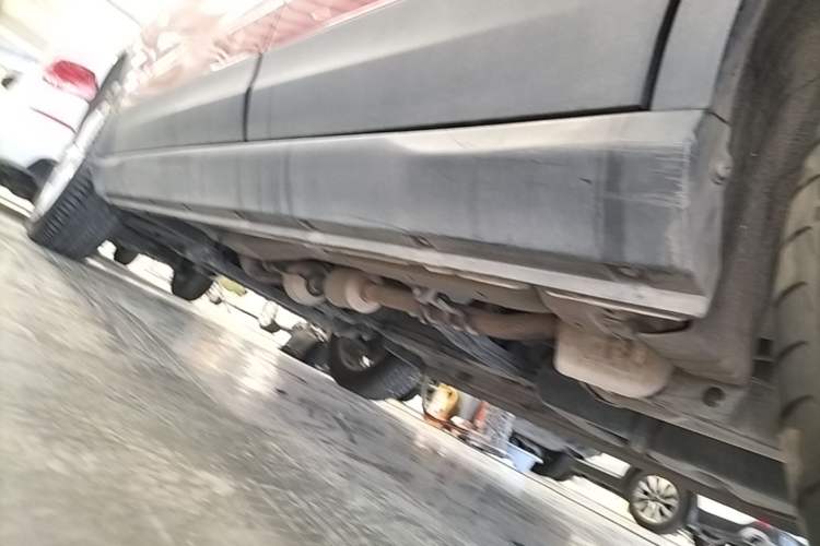 Used CHANGAN OSHAN CX70 2016 1.6L Manual Luxury Model Left Side Sill