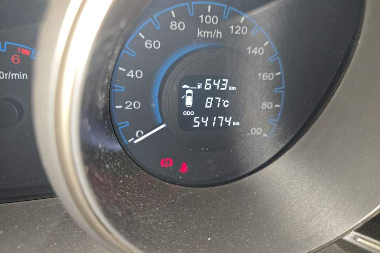 Used CHANGAN OSHAN CX70 2016 1.6L Manual Luxury Model Odometer Close Up
