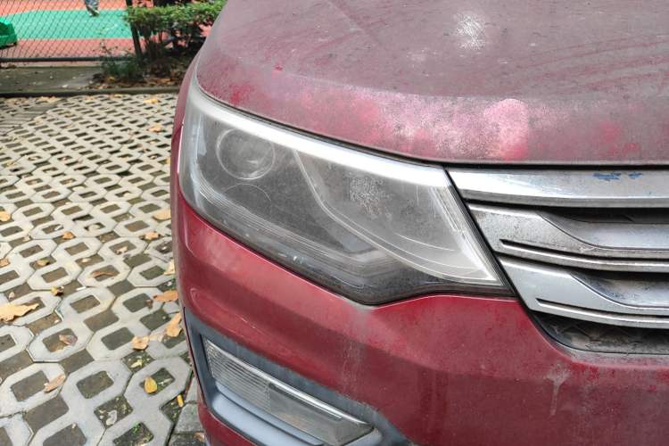 Used CHANGAN OSHAN CX70 2016 1.6L Manual Luxury Model Right Front Headlight