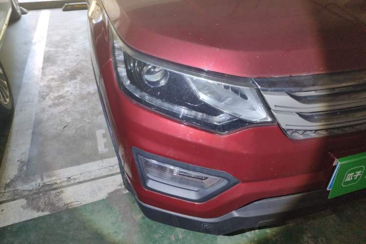 Used CHANGAN OSHAN CX70 2016 1.6L Manual Luxury Model Right Front Headlight