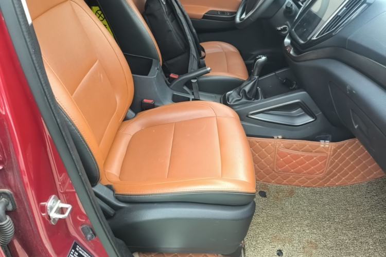Used CHANGAN OSHAN CX70 2016 1.6L Manual Smart Connect Version Right Front Seat