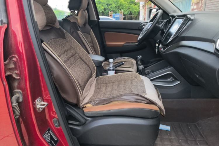 Used CHANGAN OSHAN CX70 2016 1.6L Manual Luxury Model Right Front Seat