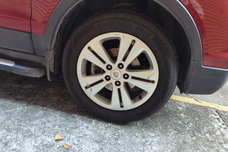 Used CHANGAN OSHAN CX70 2016 1.6L Manual Luxury Model Right Front Wheel Hub