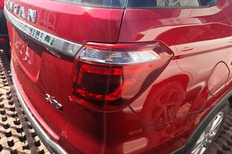Used CHANGAN OSHAN CX70 2016 1.6L Manual Comfort Model Right Rear Taillight