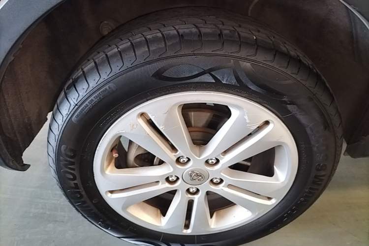 Used CHANGAN OSHAN CX70 2016 1.6L Manual Luxury Model Right Rear Wheel Hub