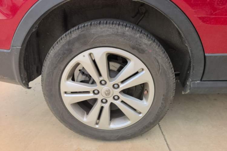 Used CHANGAN OSHAN CX70 2016 1.6L Manual Luxury Model Right Rear Wheel Hub