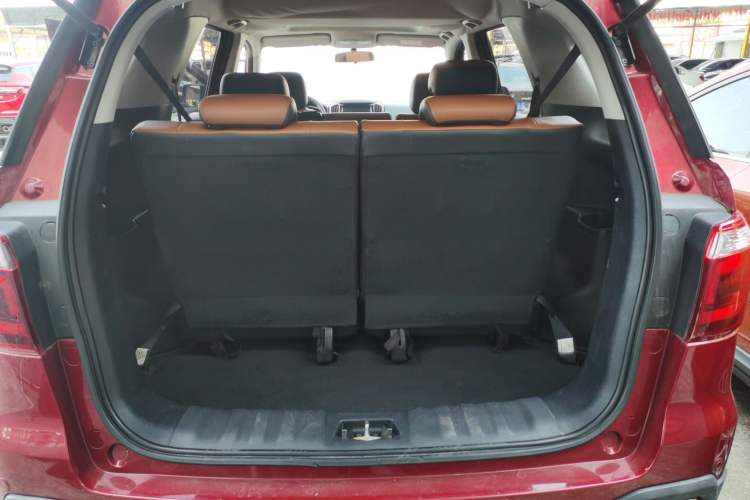 Used CHANGAN OSHAN CX70 2016 1.6L Manual Luxury Model Trunk
