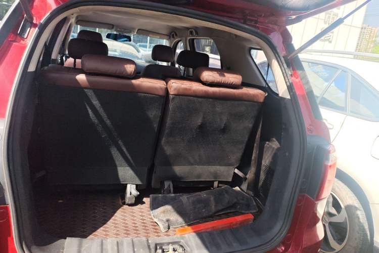 Used CHANGAN OSHAN CX70 2016 1.6L Manual Comfort Model Trunk