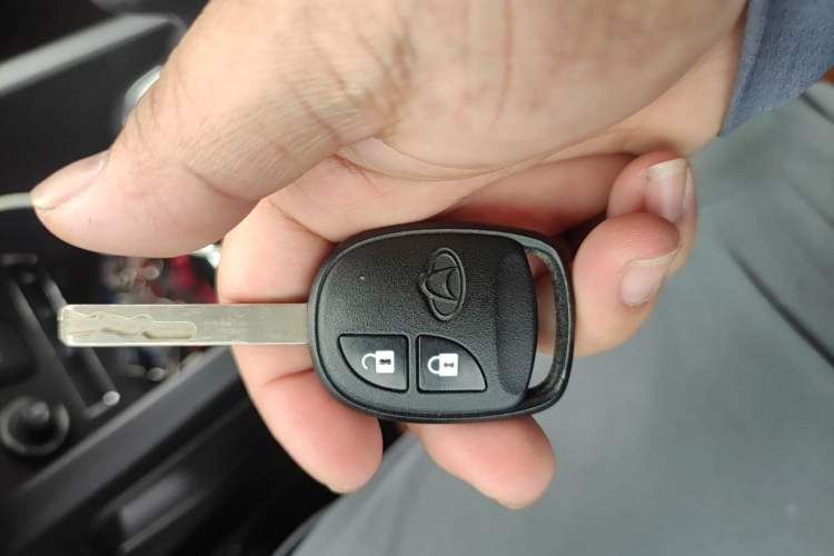 Used CHANGAN OSHAN CX70 2016 1.6L Manual Luxury Model Vehicle Key
