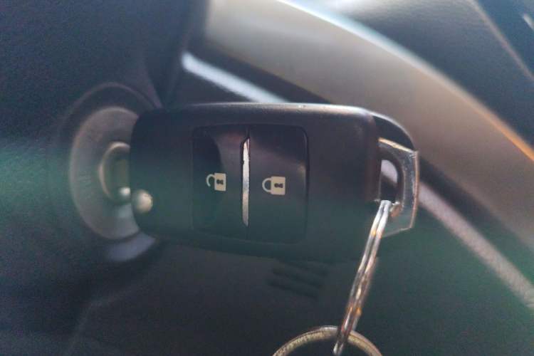 Used CHANGAN OSHAN CX70 2016 1.6L Manual Luxury Model Vehicle Key