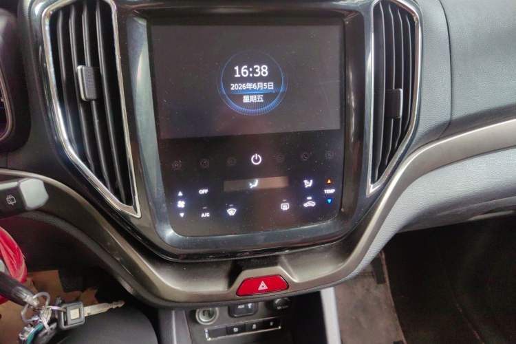 Used CHANGAN OSHAN CX70 2016 1.6L Manual Luxury Model Audio And AC Panel