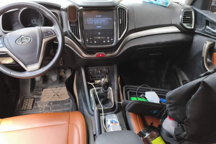 Used CHANGAN OSHAN CX70 2016 1.6L Manual Luxury Model Audio And AC Panel
