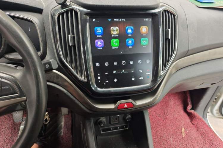 Used CHANGAN OSHAN CX70 2016 1.6L Manual Luxury Model Audio And AC Panel