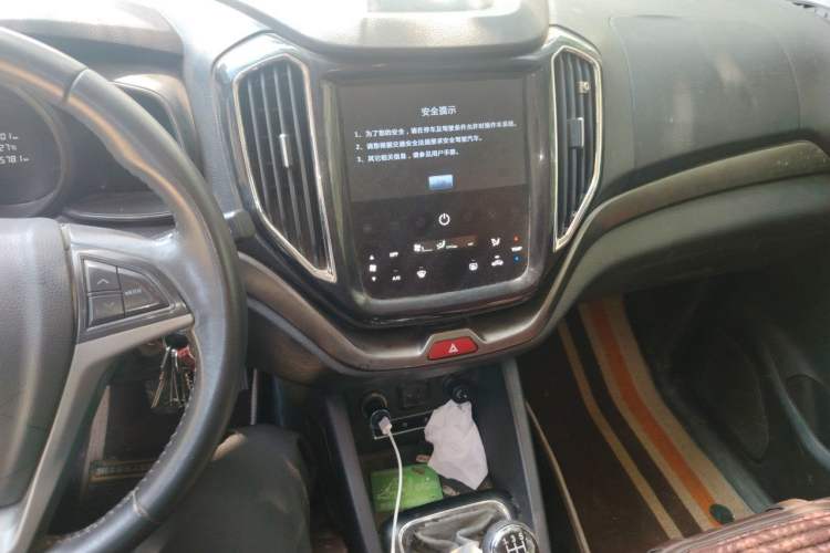 Used CHANGAN OSHAN CX70 2016 1.6L Manual Luxury Model Audio And AC Panel