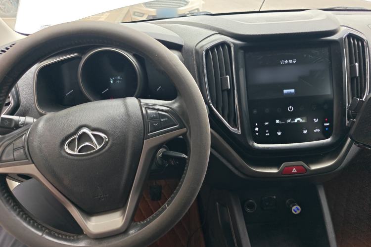 Used CHANGAN OSHAN CX70 2016 1.6L Manual Comfort Model Center Console