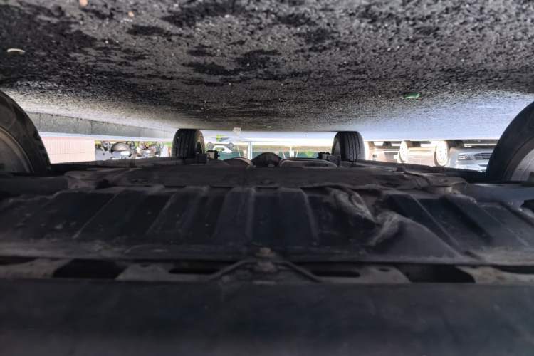 Used CHANGAN OSHAN CX70 2016 1.6L Manual Elite Model Chassis Front
