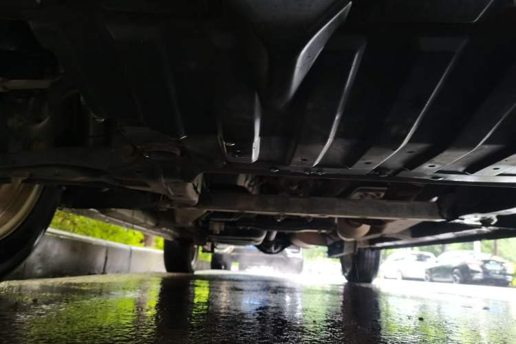 Used CHANGAN OSHAN CX70 2016 1.6L Manual Smart Connect Version Chassis Front