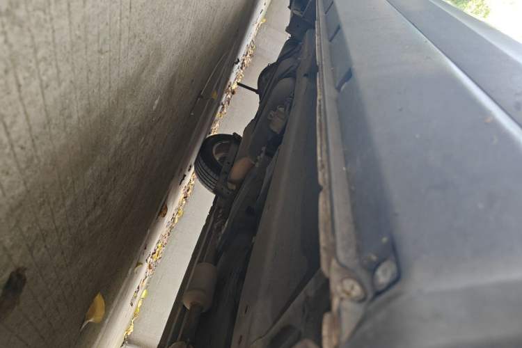 Used CHANGAN OSHAN CX70 2016 1.6L Manual Smart Connect Version Chassis Front Right